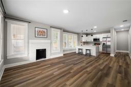 Picture of 1010 E Lake Avenue, Tampa, FL 33605