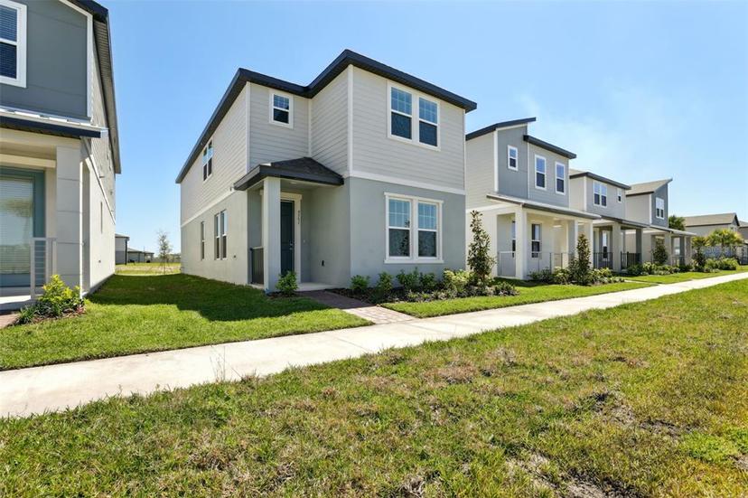 Picture of 4561 Cross Prairie Parkway, St Cloud FL 34772