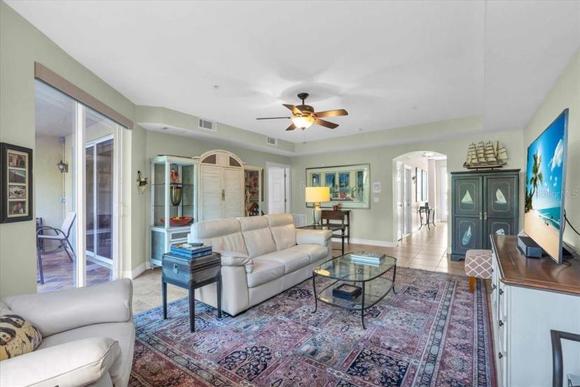 Picture of 702 Granada Avenue Unit 7, Venice FL 34285