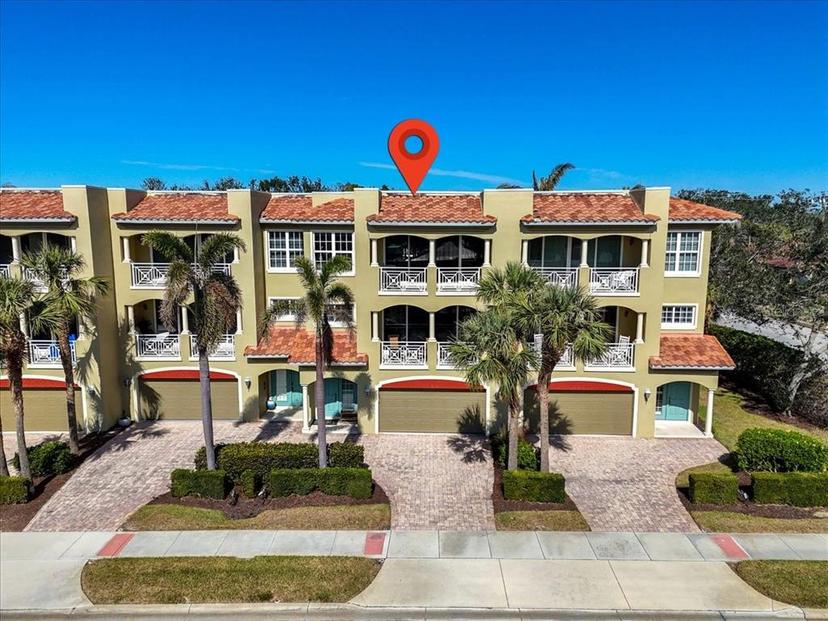 Picture of 702 Granada Avenue Unit 7, Venice FL 34285