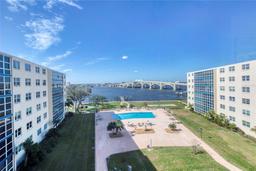 Picture of 1224 S Peninsula Drive Unit 511, Daytona Beach, FL 32118