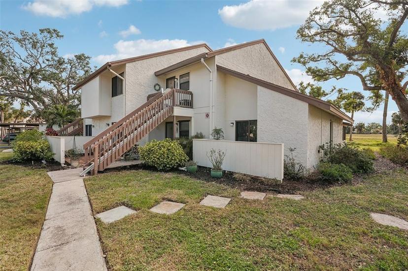Picture of 712 Bird Bay Drive Unit 146, Venice FL 34285