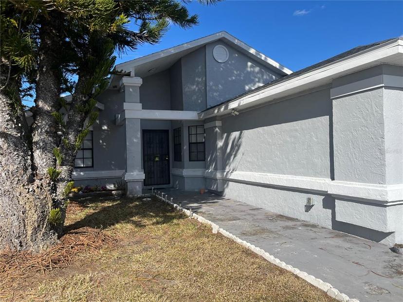 Picture of 136 Pinewood Circle, Kissimmee FL 34743