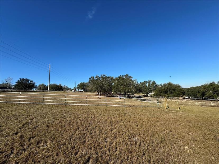 Picture of 17901 Coralwood Lane, Groveland FL 34736