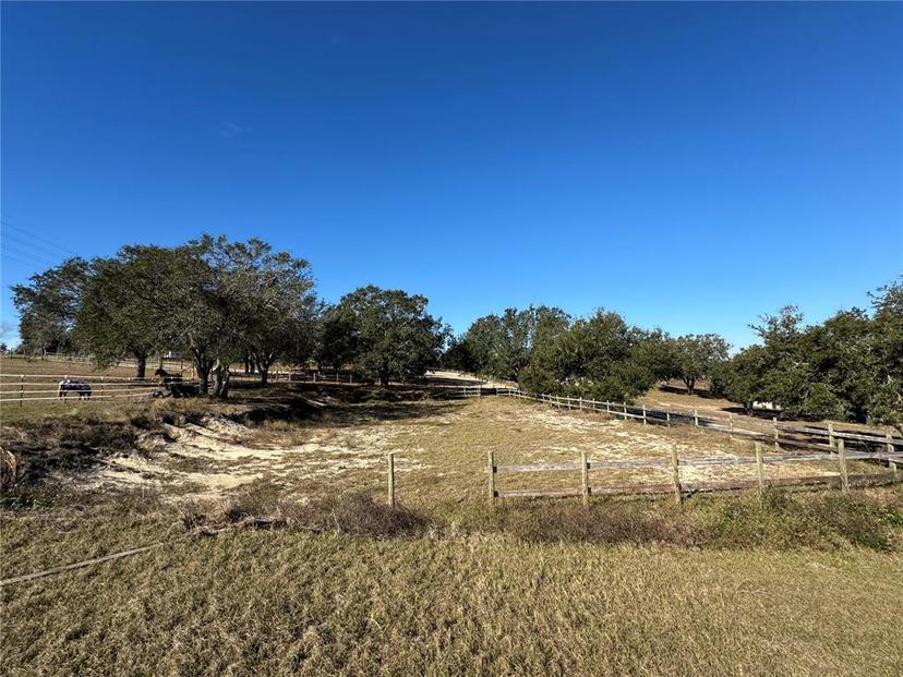 Picture of 17901 Coralwood Lane, Groveland FL 34736