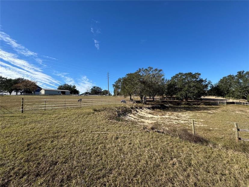 Picture of 17901 Coralwood Lane, Groveland FL 34736