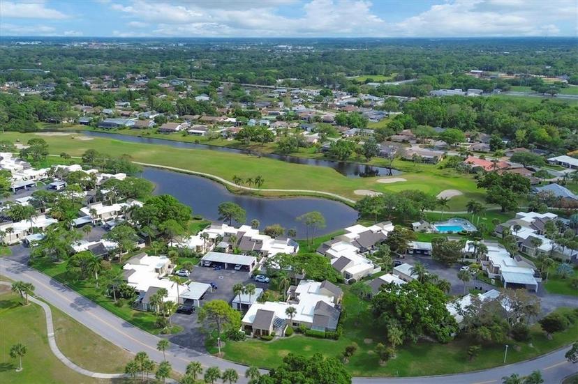 Picture of 2421 Crispin Court Unit E3, Sarasota FL 34235