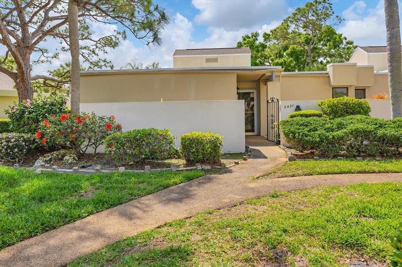 Picture of 2421 Crispin Court Unit E3, Sarasota FL 34235
