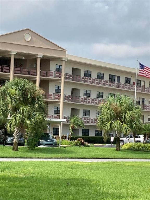 Picture of 7975 58Th Avenue N Unit 402, St Petersburg, FL 33709
