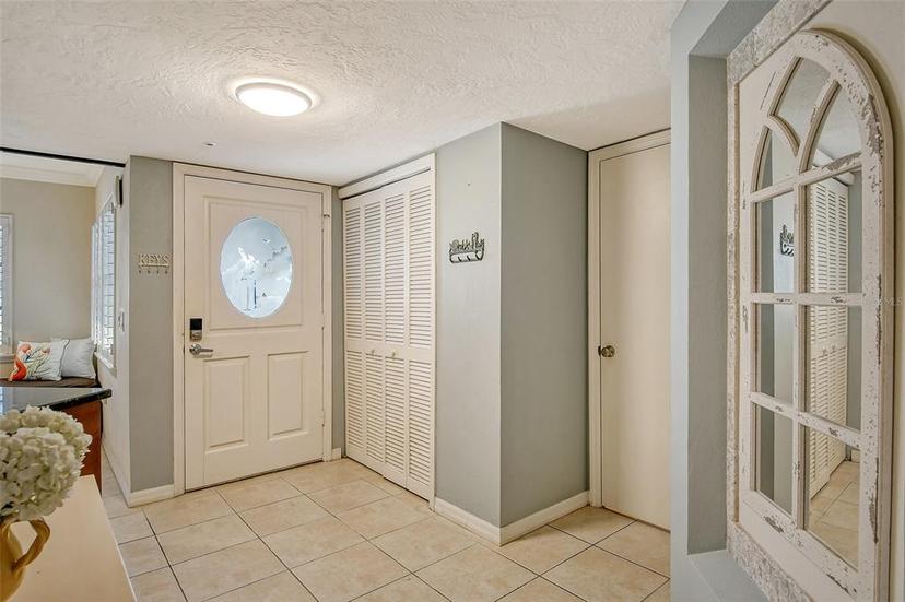 Picture of 1243 Siesta Bayside Drive Unit D, Sarasota FL 34242