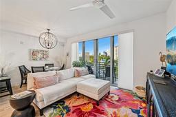 Picture of 1703 N Tamiami Trail Unit 209, Sarasota, FL 34234