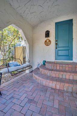 Picture of 2528 3Rd Avenue N, St Petersburg, FL 33713