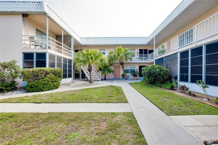 Picture of 460 Base Avenue E Unit 122, Venice FL 34285