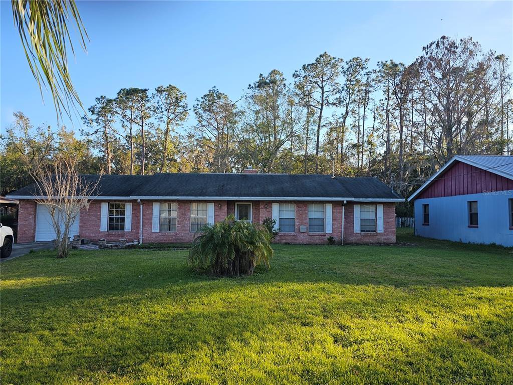 Picture of 29 Lonesome Pine Trail, Yalaha, FL 34797