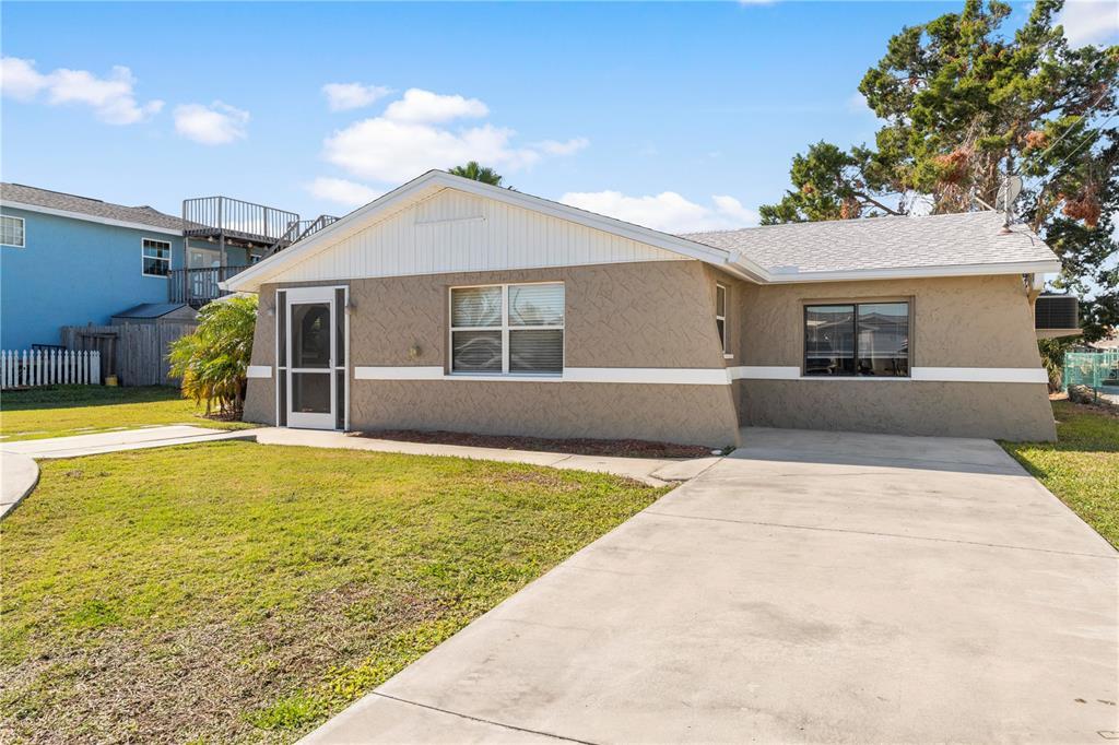 Picture of 13637 Lagoon Drive, Hudson, FL 34667