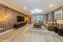 Picture of 5452 Misty Oak Circle, Davenport, FL 33837