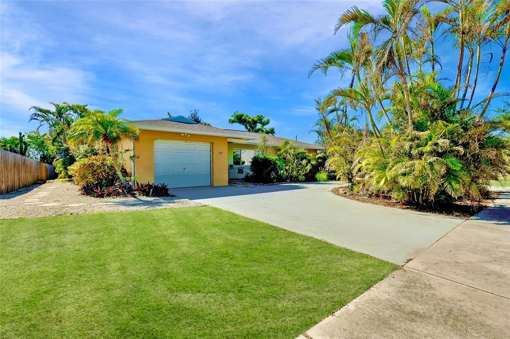 Picture of 237 San Marco Drive, Venice, FL 34285