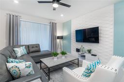 Picture of 1611 Kona Lane, Davenport, FL 33897