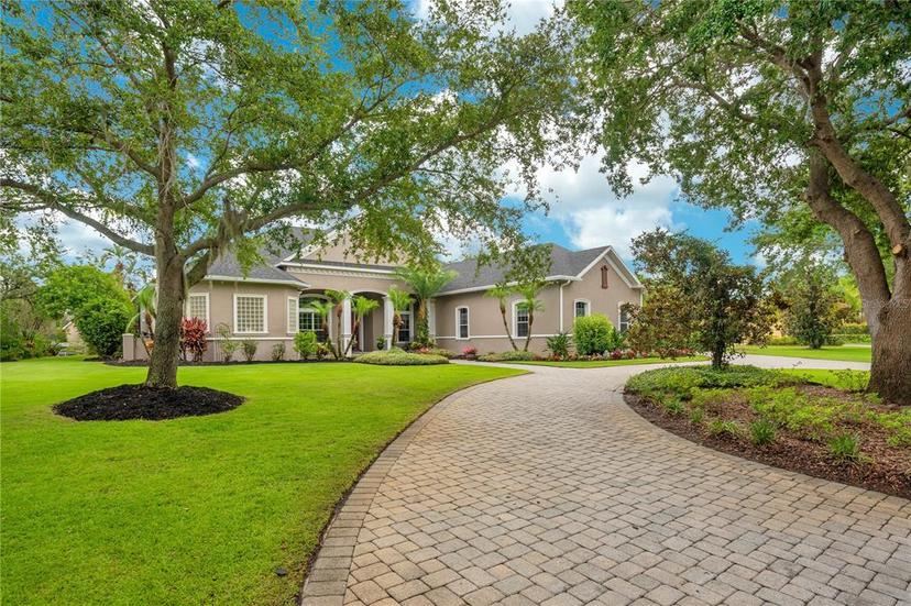 Picture of 2682 Wyndsor Oaks Place, Winter Haven FL 33884