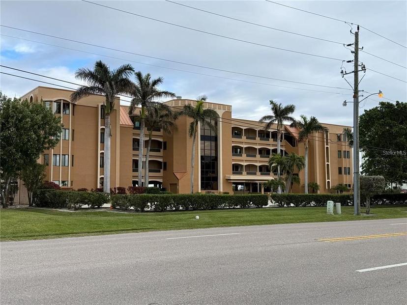 Picture of 1601 Park Beach Circle Unit 125/11, Punta Gorda FL 33950