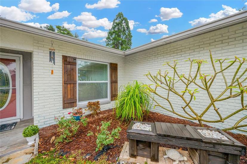 Picture of 520 Bryan Valley Court, Brandon FL 33511