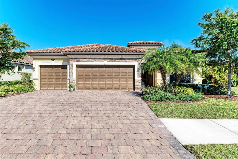 Picture of 20710 Saluti Pl, Venice FL 34293