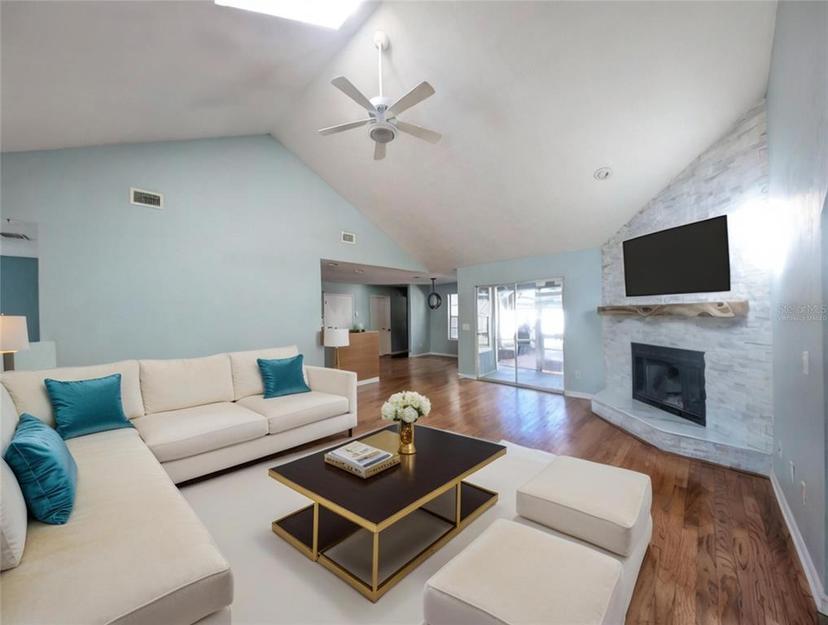 Picture of 10912 NW 33Rd Place, Gainesville FL 32606