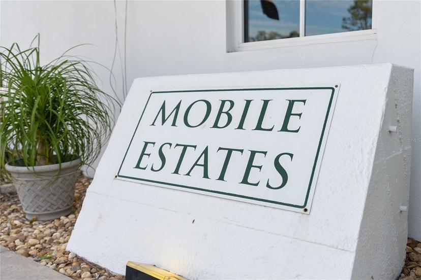 Picture of 2119 Trotwood Drive, Sarasota FL 34231