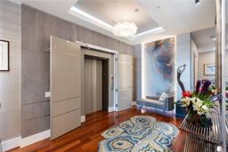 Picture of 540 N Tamiami Trail Unit 702, Sarasota, FL 34236