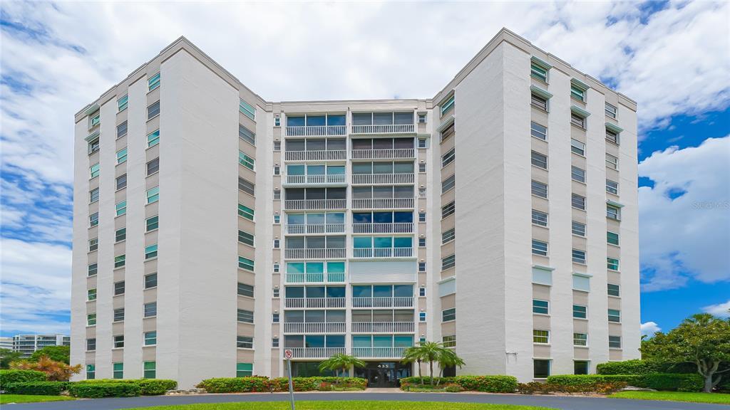Picture of 435 S Gulfstream Avenue Unit 1004, Sarasota, FL 34236