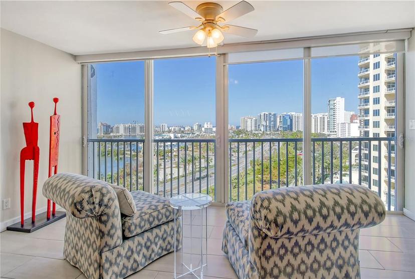 Picture of 435 S Gulfstream Avenue Unit 1004, Sarasota FL 34236
