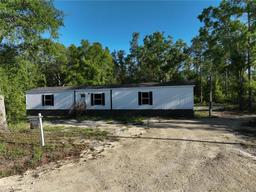 Picture of 1400 NW 62Nd Place, Bell, FL 32619