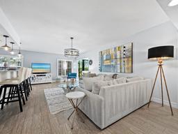 Picture of 4215 Gulf Of Mexico Drive Unit 103, Longboat Key, FL 34228