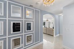 Picture of 900 31St Avenue Ne, St Petersburg, FL 33704