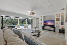 Picture of 900 31St Avenue Ne, St Petersburg, FL 33704