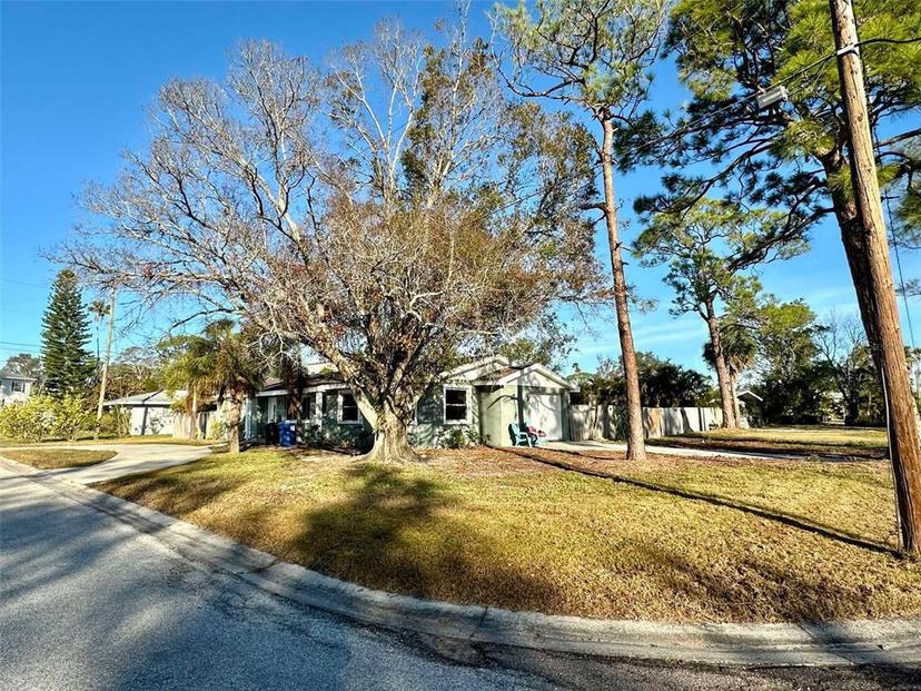 Picture of 1599 Arizona Avenue Ne, St Petersburg FL 33703