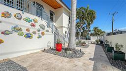Picture of 345 Madison Drive, Sarasota, FL 34236