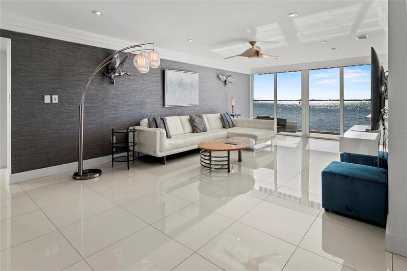 Picture of 400 Golden Gate Point Unit 11, Sarasota FL 34236