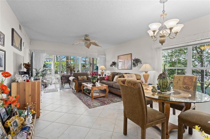 Picture of 4705 Sand Trap Street Circle E Unit 106, Bradenton FL 34203