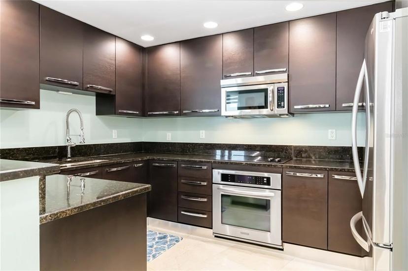 Picture of 3030 NE 188Th Street Unit 404, Aventura FL 33180