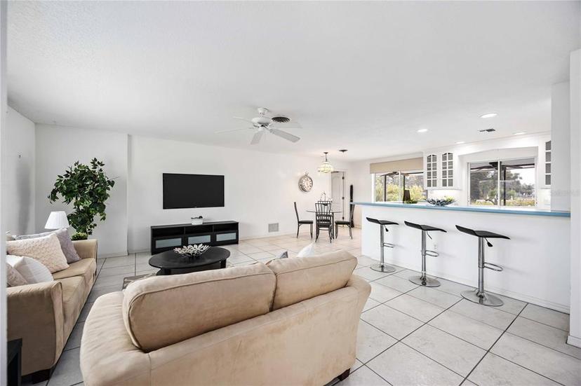 Picture of 1928 Greenlawn Drive, Englewood FL 34223