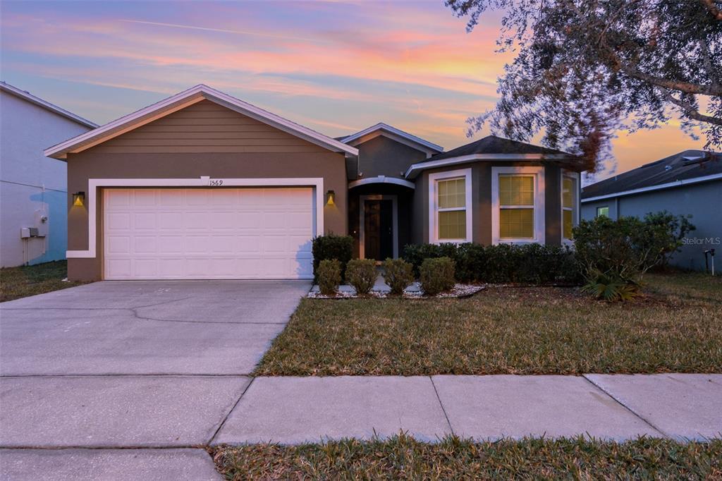 Picture of 1569 Tamarind Road, Davenport, FL 33896