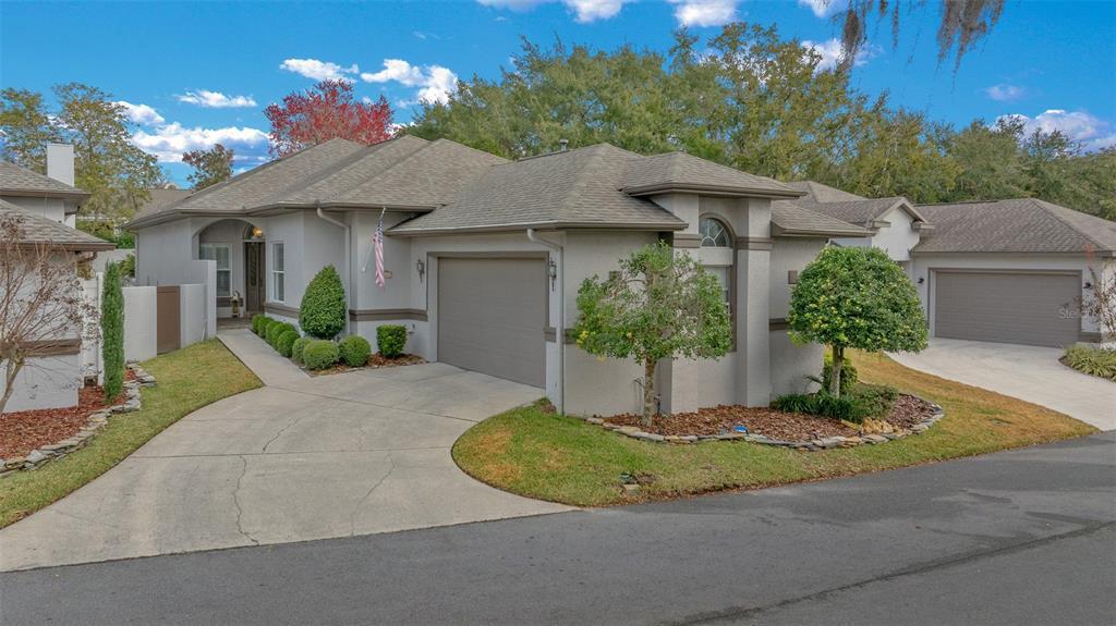 Picture of 2021 SE Twin Bridge Circle, Ocala, FL 34471