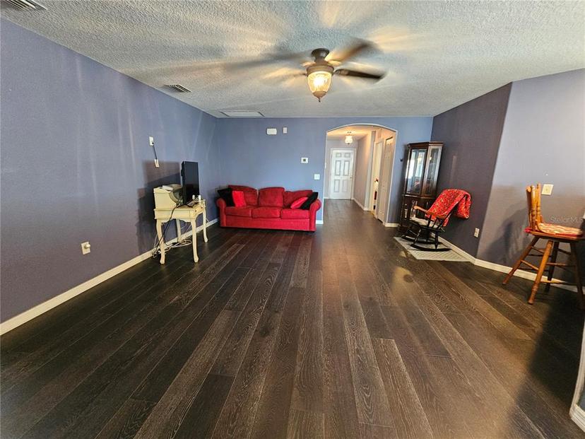 Picture of 2022 Peaceful Palm Street, Ruskin FL 33570