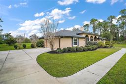 Picture of 29319 Old Mill E, Tavares, FL 32778