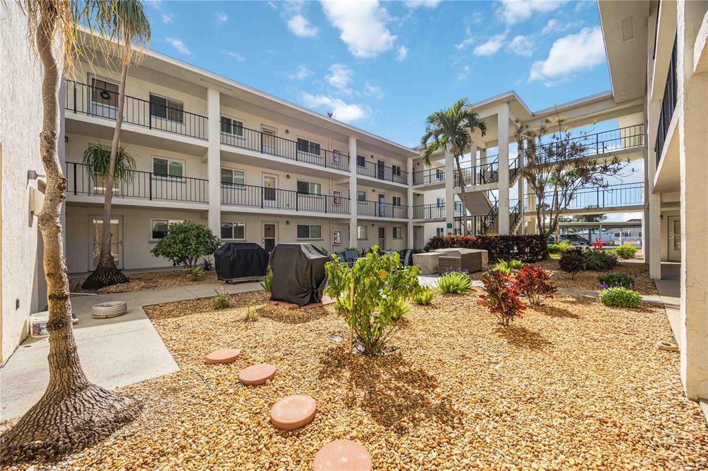 Picture of 708 Tamiami Trail S Unit 103, Venice, FL 34285
