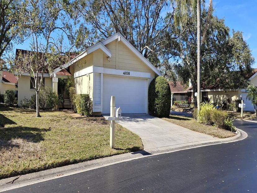 Picture of 4108 Carriage Way Unit 6, Sarasota FL 34241