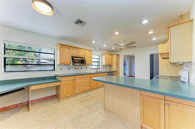 Picture of 1625 Bravo Drive, Clearwater FL 33764
