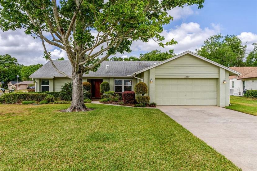 Picture of 4818 Breezy Palms Court, Windermere FL 34786