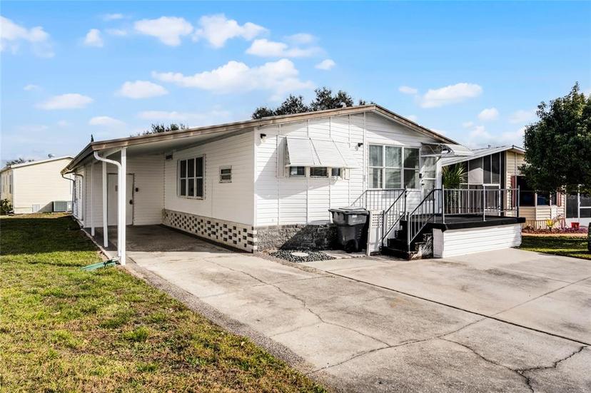 Picture of 50989 Highway 27 Unit 25, Davenport FL 33897